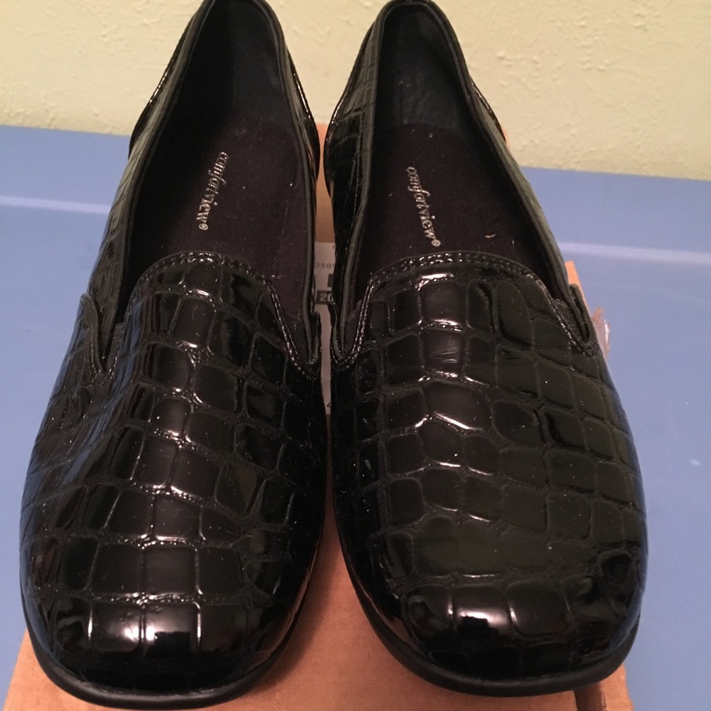Never Worn WW Casual Shoes